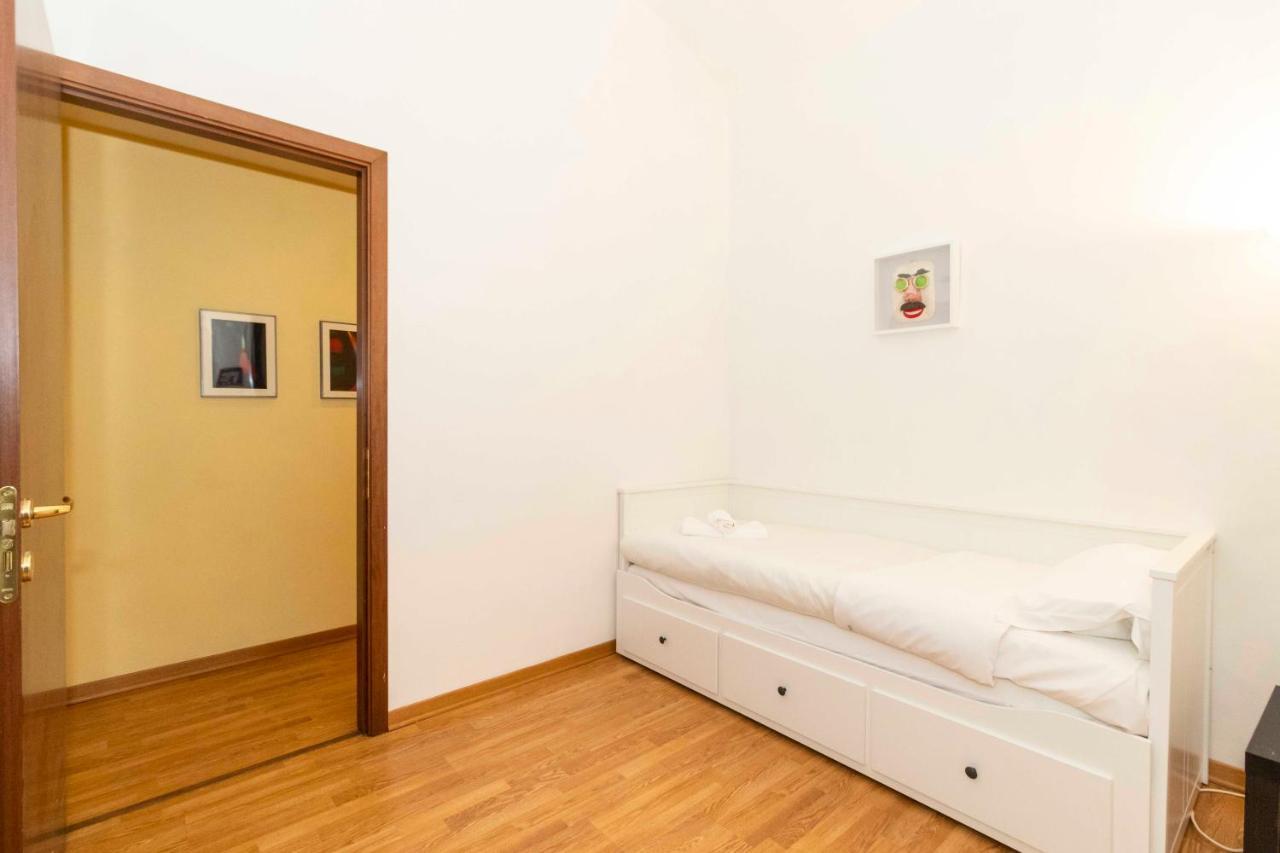 Porta Nuova & San Salvario Roomy Flat Turín Exterior foto