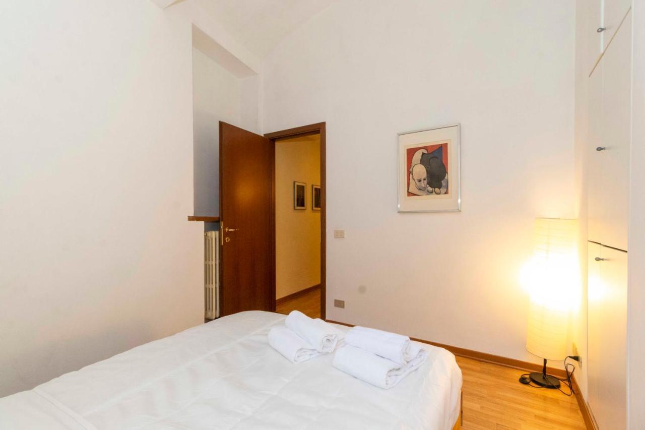 Porta Nuova & San Salvario Roomy Flat Turín Exterior foto