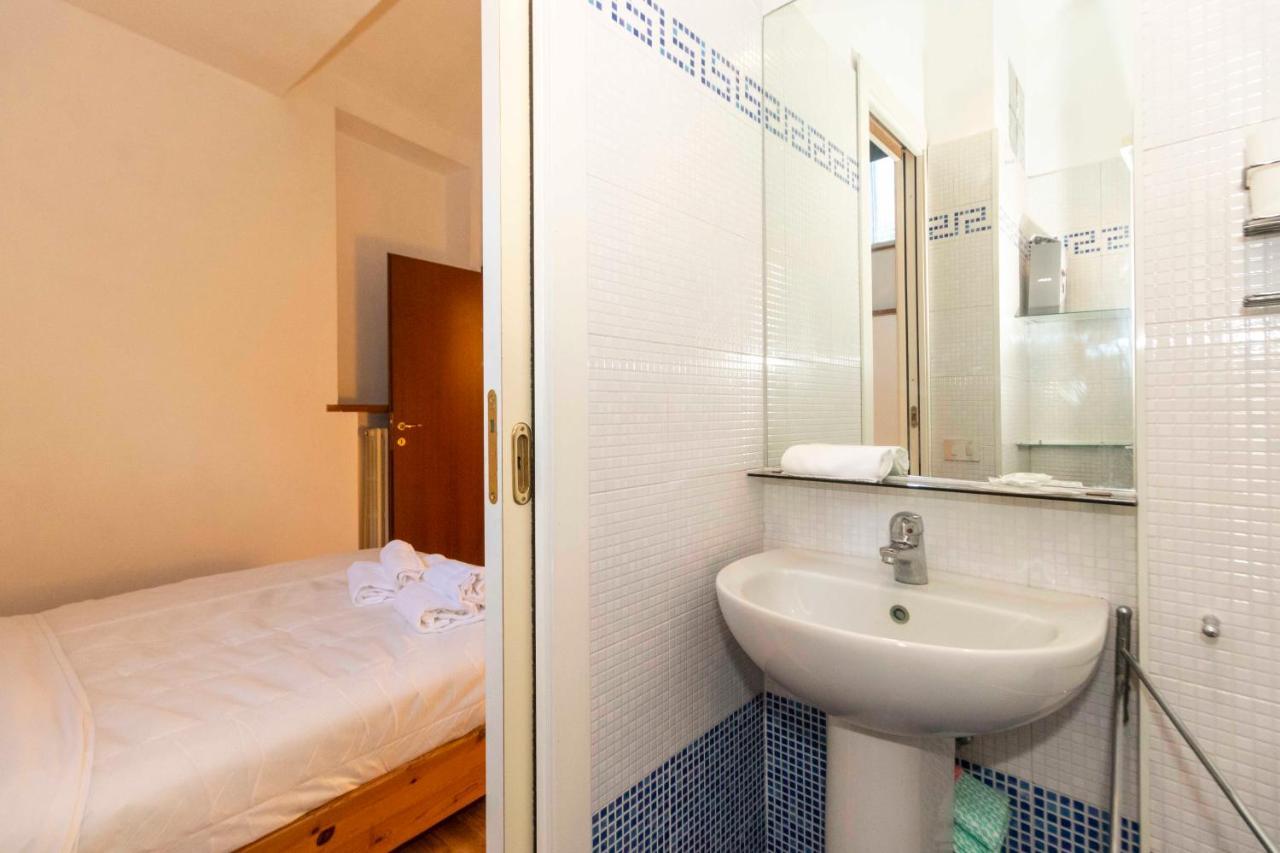 Porta Nuova & San Salvario Roomy Flat Turín Exterior foto